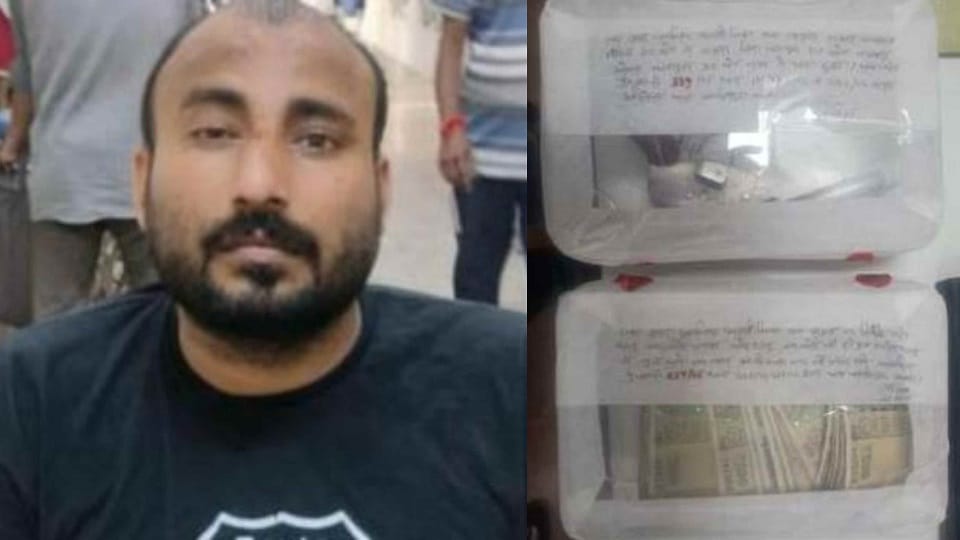 Police arrested the thief who committed theft in the flat of GST officer in an encounter