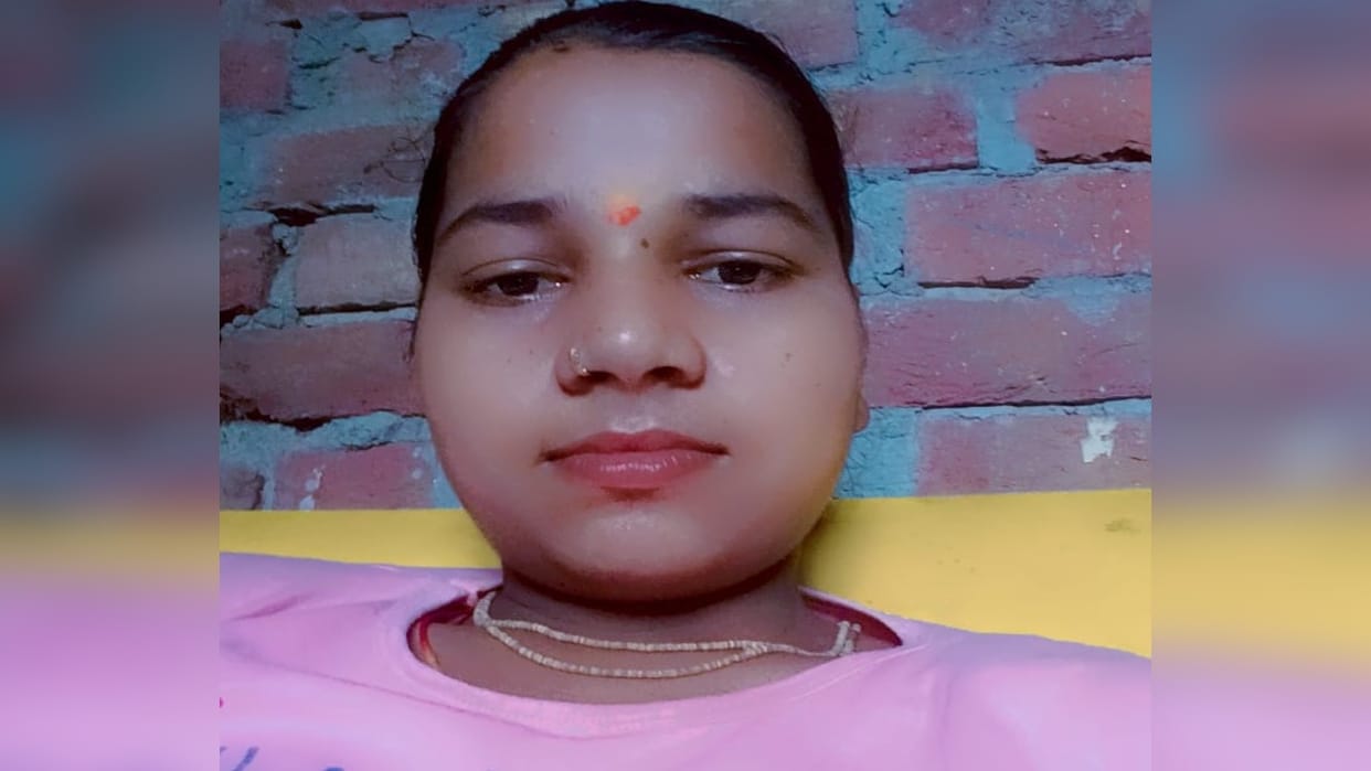 girl committed suicide by shooting herself with illegal gun in Shahjahanpur