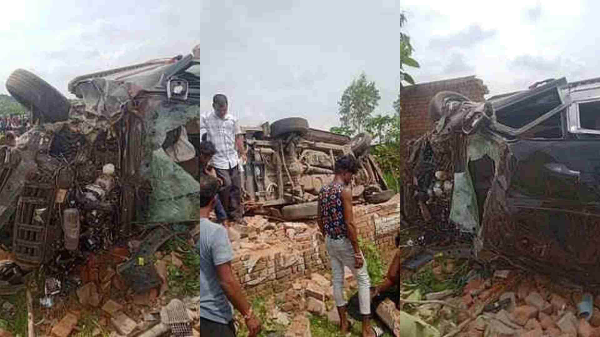 हादसे के बाद क्षतिग्रस्त वाहन।