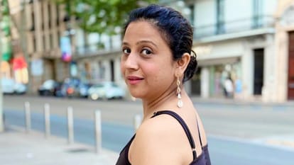 Kolkata filmmaker Indira Dhar film will be screen in Venice Film Festival after cannes