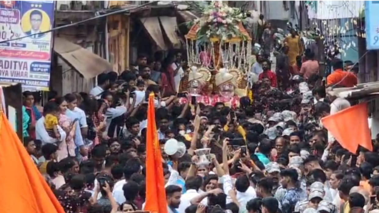 Shivdola came out in Khargone on Bhado Duj, city tour in Siddhanath form, lakhs of people became witnesses