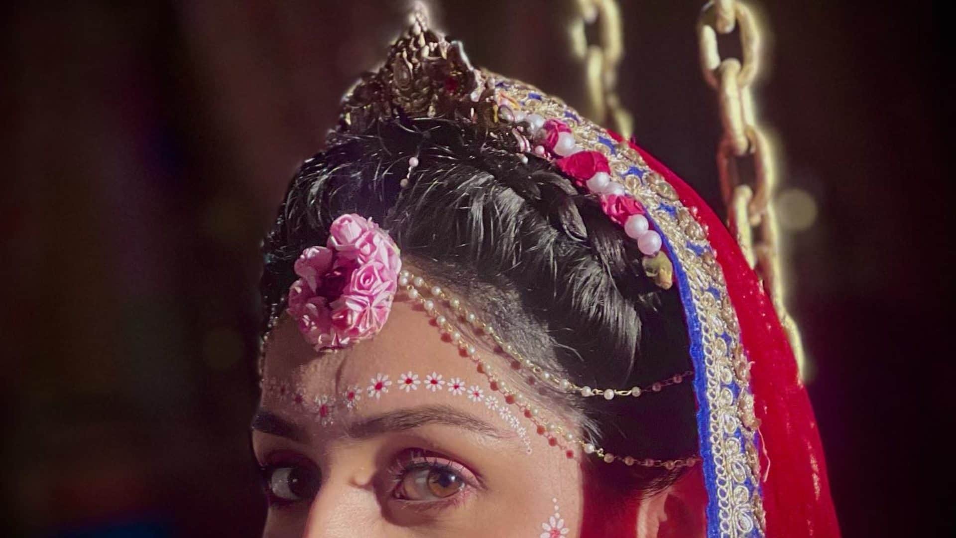 Krishna Janmashtami 2025 Tips to Dress Like Radha Rani Traditional Outfit Fashion Tips