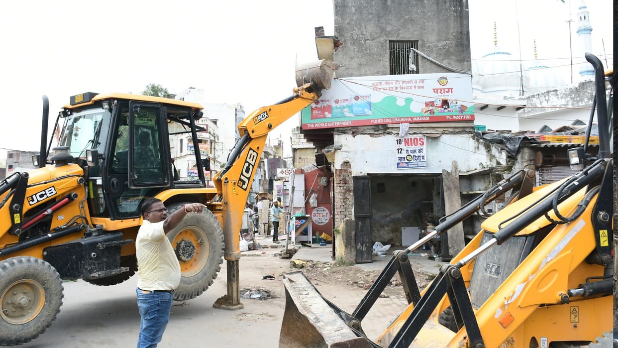 Bulldozer action in Varanasi many constructions demolished in presence of police force