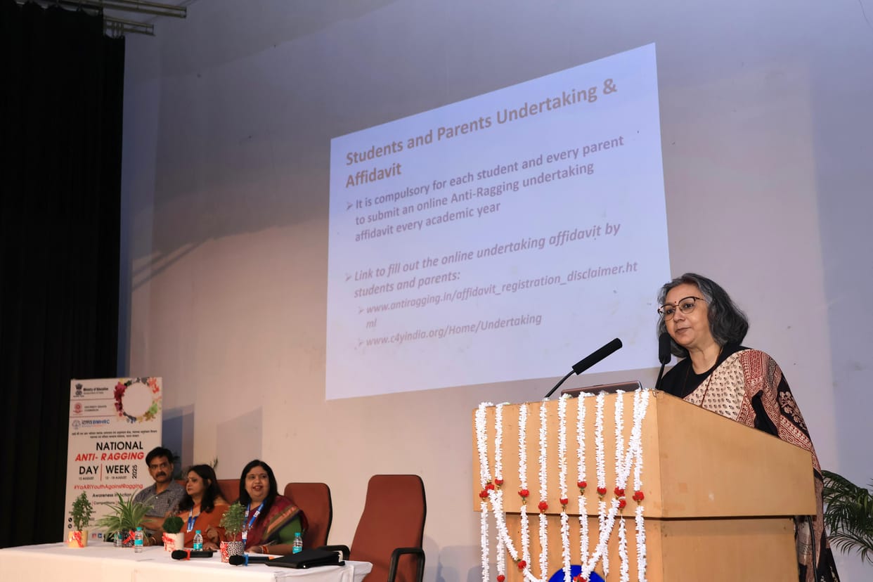 Bhopal: Using abusive language on social media is also ragging, said psychologist at the beginning of anti-rag