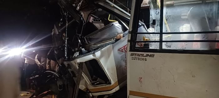 Bus and truck collide in Banaras four killed more than 20 passengers injured