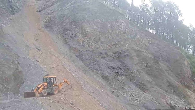 श्रीनंदा देवी राजजात यात्रा मार्ग लोहाजंग-वाण सड़क चार दिन से बंद