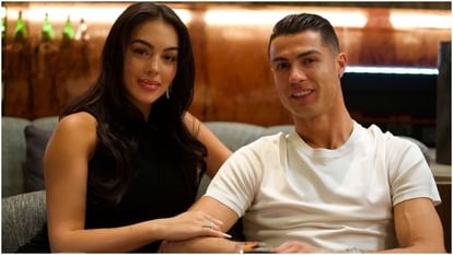 Ronaldo-Georgina: नौ साल तक डेट करने के बाद रोनाल्डो ने जॉर्जिना संग की सगाई, एंगेजमेंट रिंग की तस्वीर शेयर की Cristiano Ronaldo, Georgina Rodriguez engaged after 8 years of relationship and kids, share photo on instagram