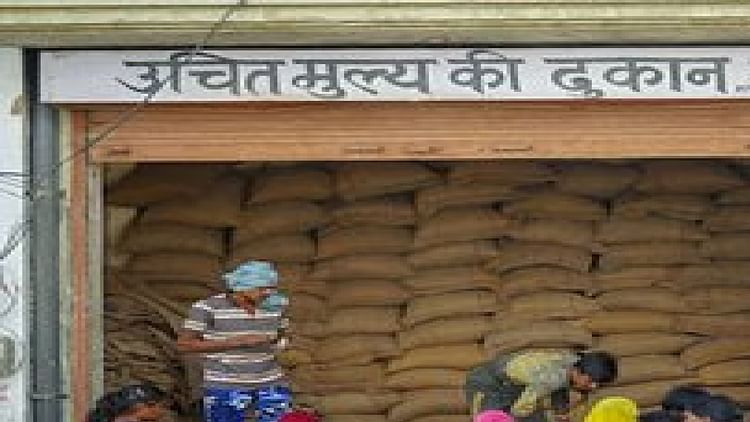 छत्तीसगढ़ में बड़ा घोटाला: उचित मूल्य दुकानों में 7,892 टन चावल गायब, 894 दुकानों पर कार्रवाई