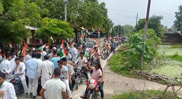 Kanpur Tiranga Yatra took place in Sarsaul youth showed enthusiasm bike rally was 40 KM long