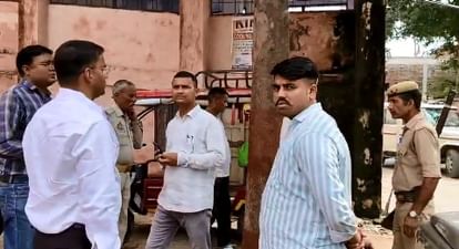 Kanpur Two siblings drowned while bathing in Yamuna SDM consoled the family assured all possible help