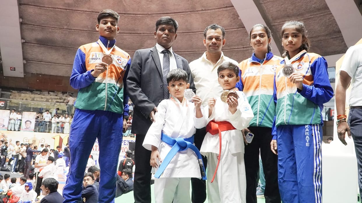 Bihar: Nalanda's daughter Muskan won silver in national karate competition