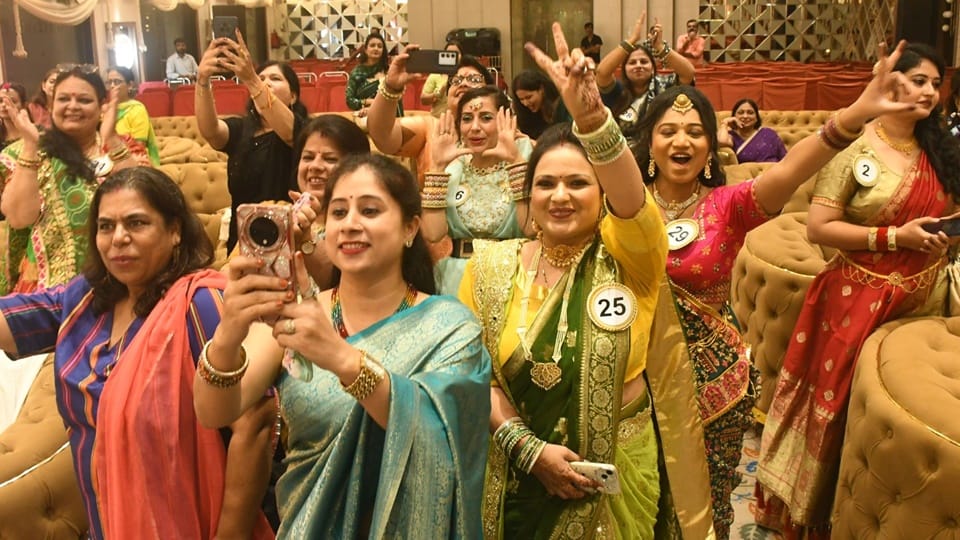 Moradabad: Pallavi rules from fashion to IQ...became Teej Queen, women respected