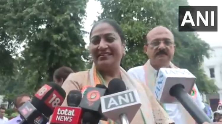 Cm Rekha Gupta Flagged Off Tiranga Cyclothon From Vidhan Sabha To Rajghat – Amar Ujala Hindi News Live