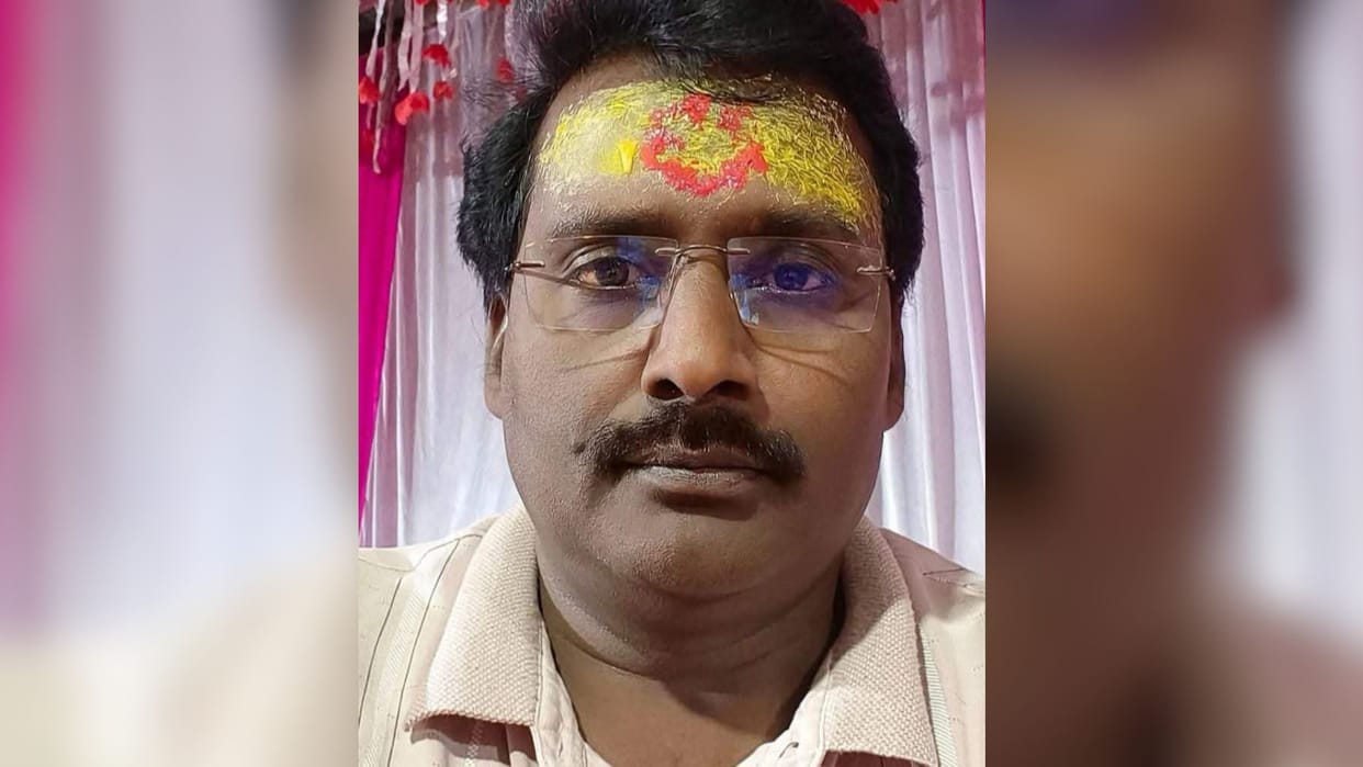 Businessman Manoj Kumar made video before committing suicide and accused his wife in Chandauli