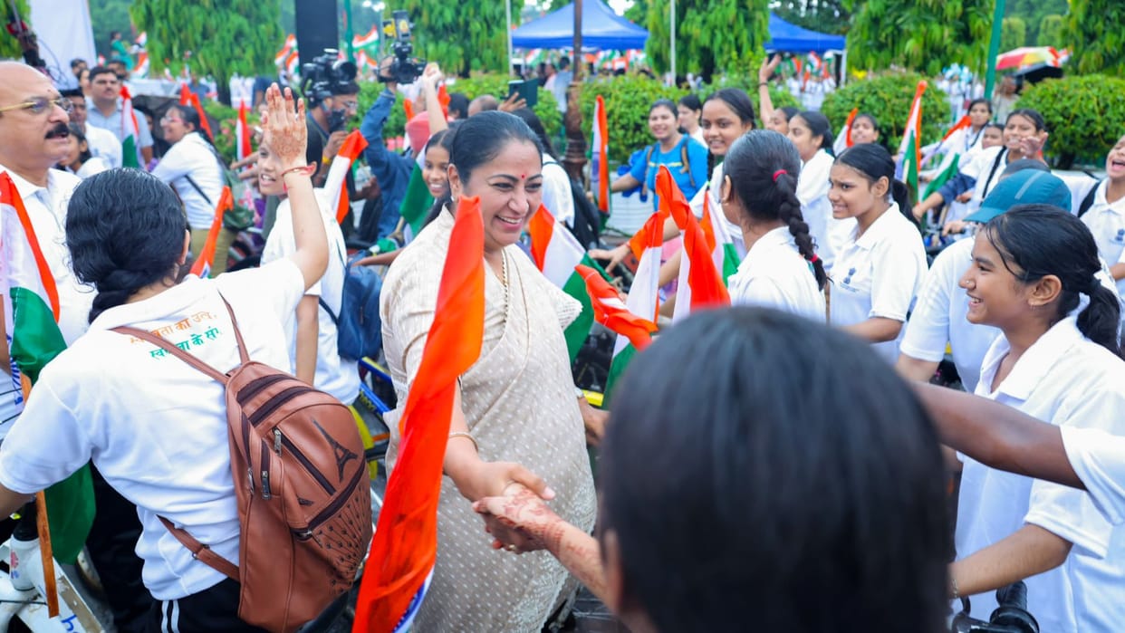 Delhi CM Rekha Gupta said why those who carry the constitution do not have the tricolour in their hands