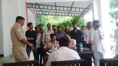 Jhansi: Afraz trapped a Hindu girl by changing his name, planned to marry her fraudulently, arrested