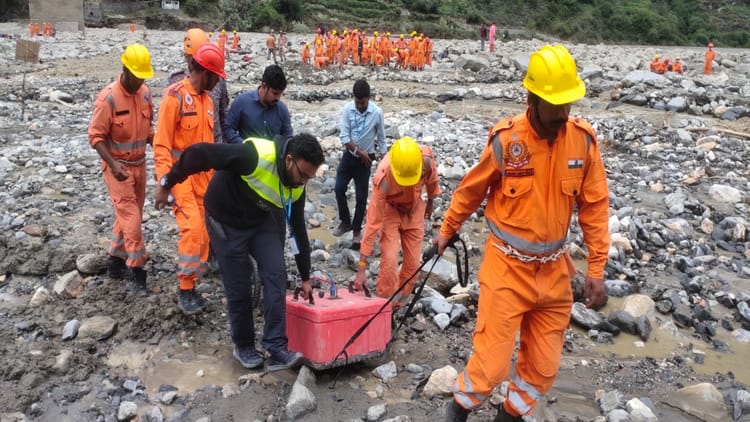 उत्तरकाशी आपदा: खीरगंगा के उद्गम स्थल पर हिमनद झील का एमआरटी ने किया आकलन, रडार व ड्रोन से किया निरीक्षण