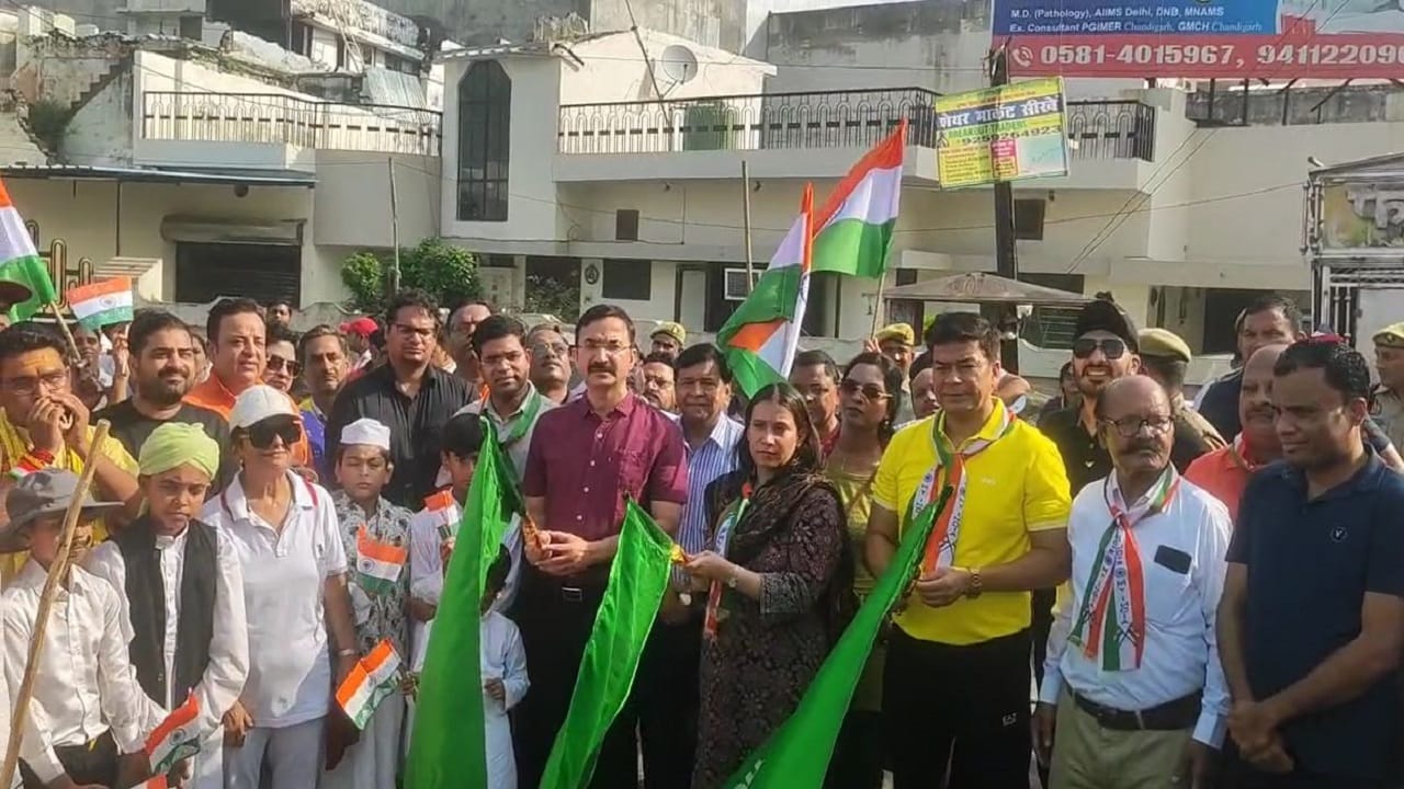 Amar Ujala Maa Tujhe Pranam Walk For Unity Rally Taken Out In Bareilly
