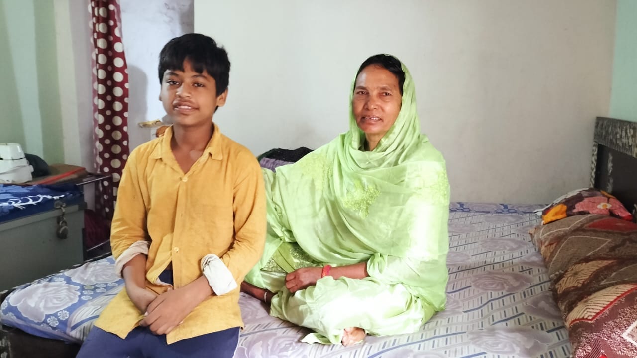 MP News: Missing Mother Reunites with Family After 14 Years Found 1600 Km Away in Chennai