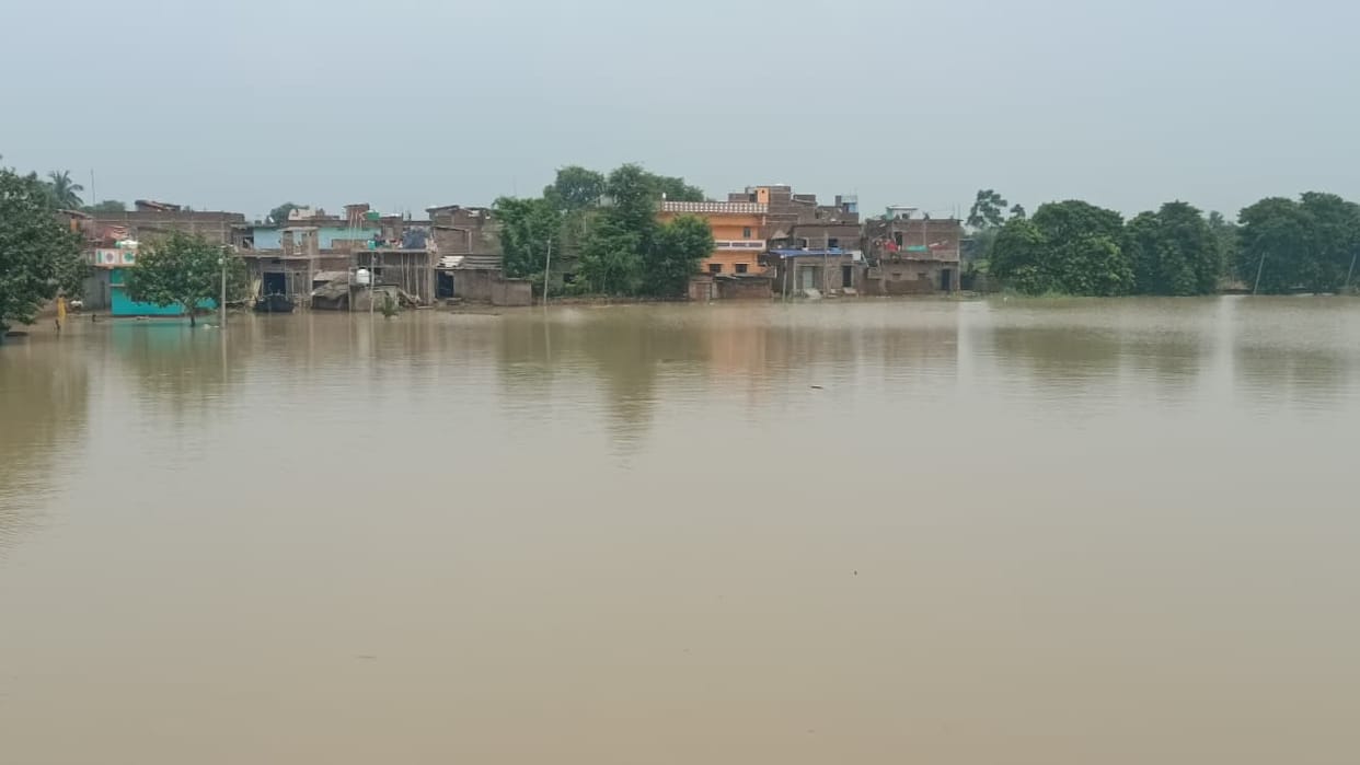Bihar Flood News Munger Water level of Ganga river increased flood like situation  weather