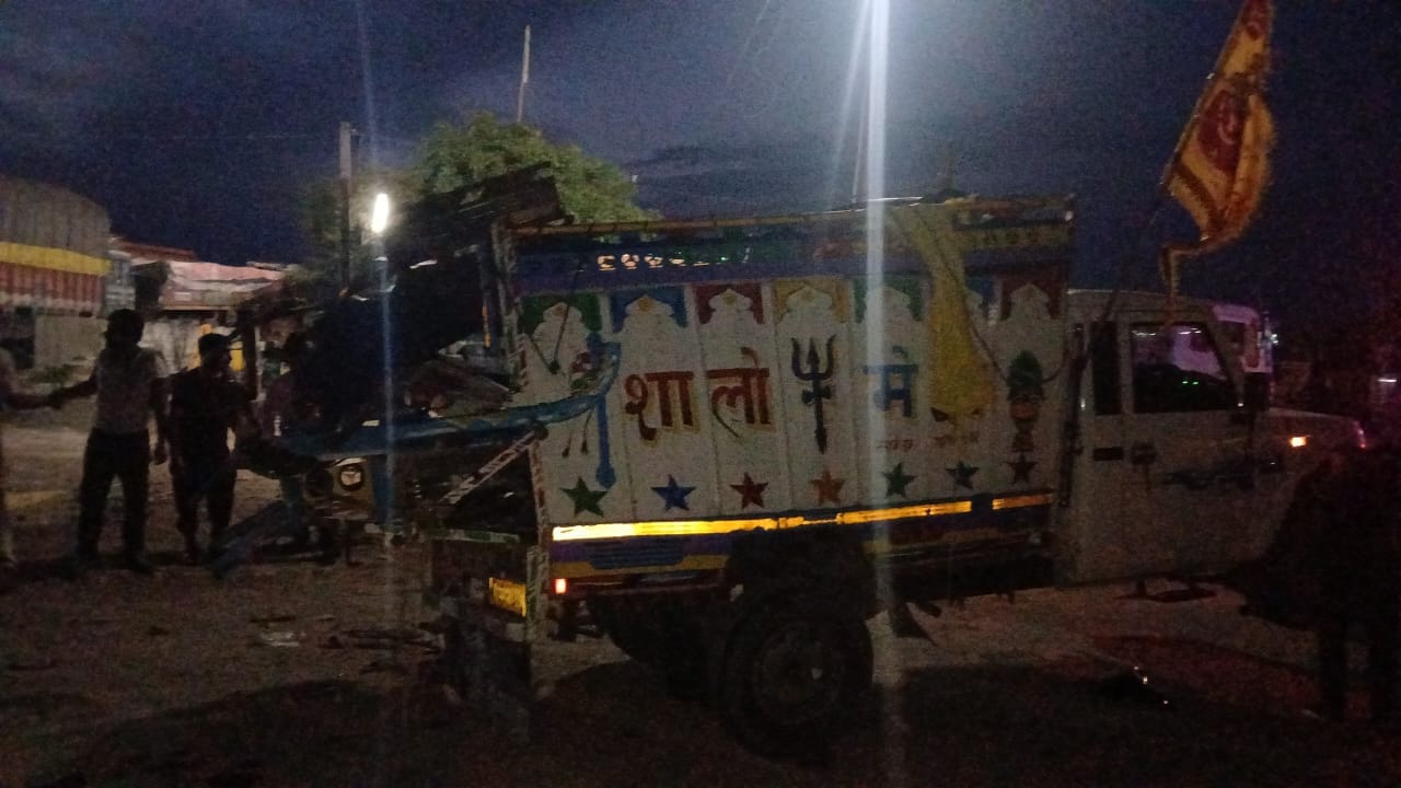 Accident in Dausa The joy of visiting Khatushyam and Salasar Balaji was buried in car