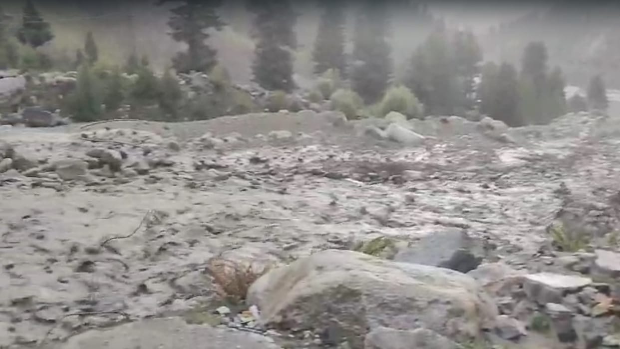 Lahaul: Karpat village evacuated after flood, 22 families accommodated in safe place