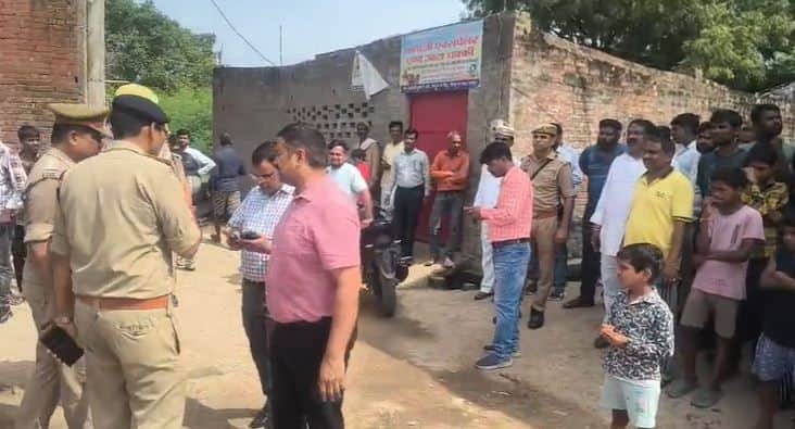 11 people from Etah died in accident in Dausa  in Rajasthan during returning from khatu shyam temple