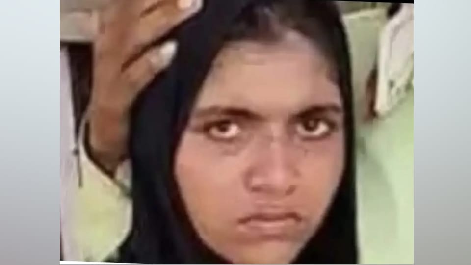 Hathras Murder Daughter killed for insisting on marrying her lover father step mother and maternal grandfather