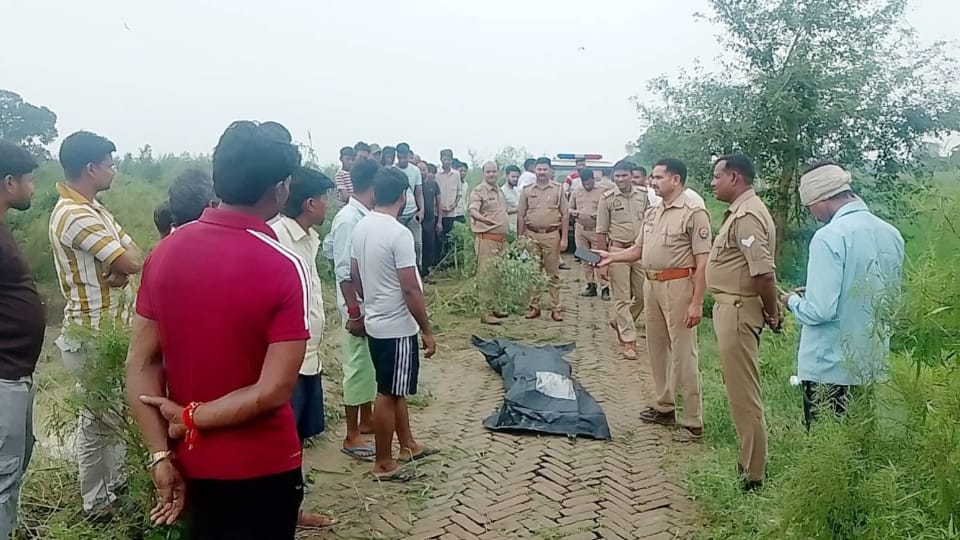 Hathras Murder Daughter killed for insisting on marrying her lover father step mother and maternal grandfather