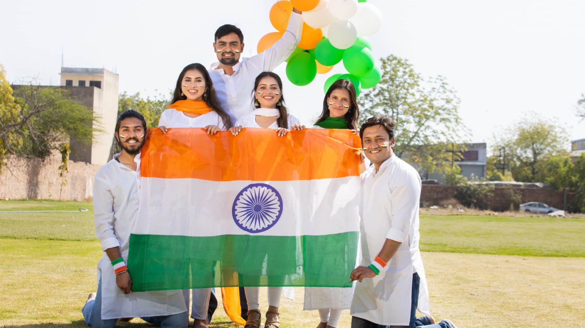 Independence Day Look Styling Tips for Men to Look Patriotic On 15th August