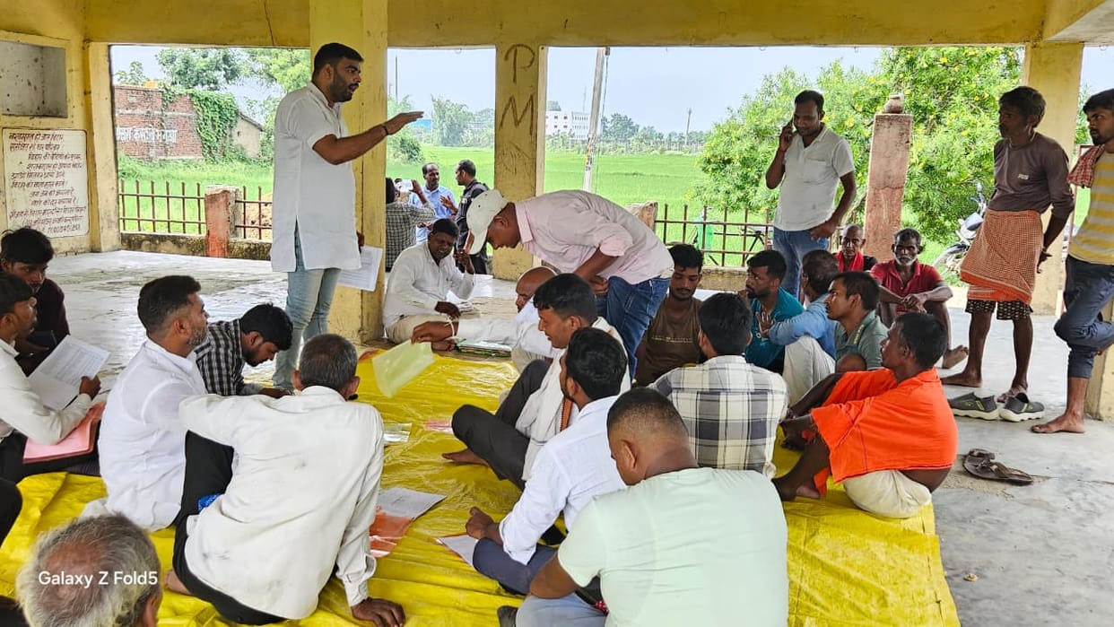 Bihar: Voter awareness campaign conducted in Rampur block, Zilla Parishad member Vikas Singh gave information