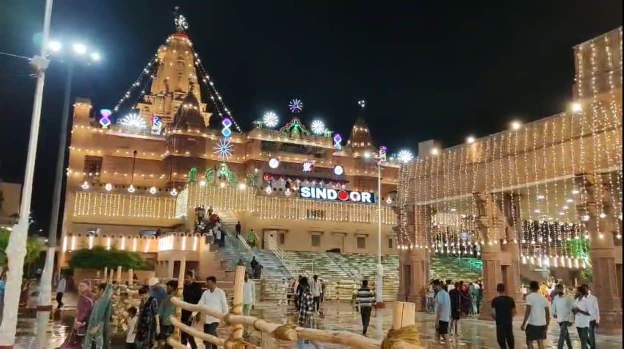 Janmashtami 2025: Mathura is getting ready to welcome Kanha scene will be divine and grand see photos