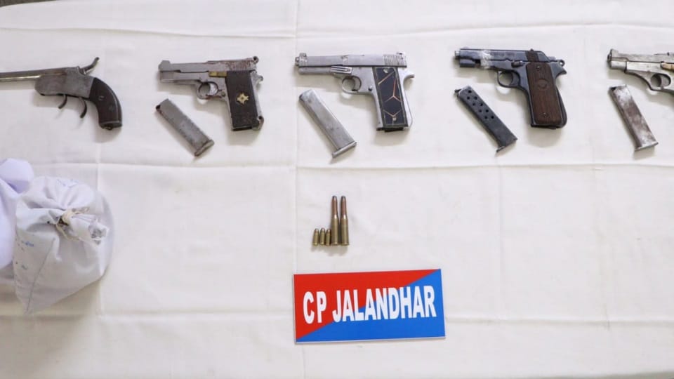 Jalandhar Drug weapon smuggling network busted five accused arrested