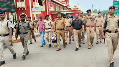 सेंट्रल स्टेशन पर चलाया गया चेकिंग अभियान