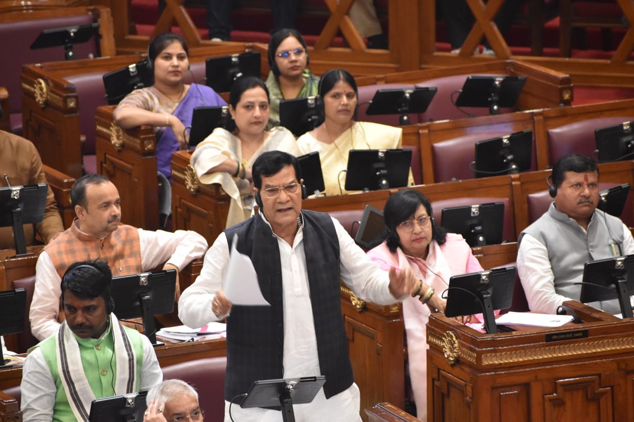 Vision Document: Energy Minister said- we will make the best arrangement for electricity, Shivpal said- Vision