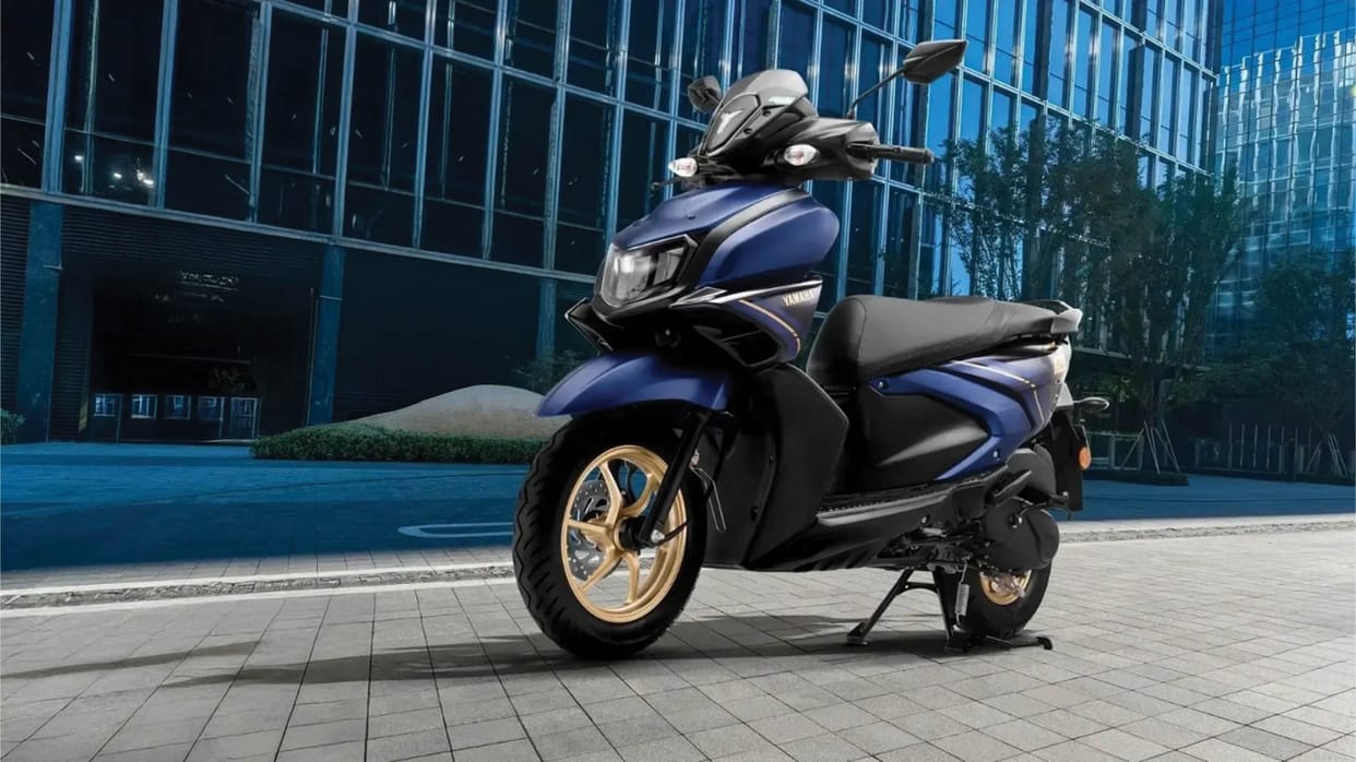 2025 Yamaha RayZR 125 Fi Hybrid Scooter Launched In India Know Price Features Specifications