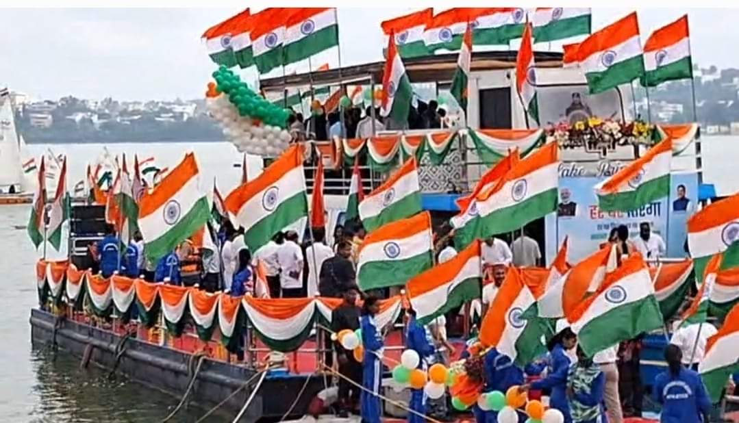 Har Ghar Tiranga Abhiyaan: Tricolor boat ride started at Boat Club, CM said- now you will get the fun of Dal L