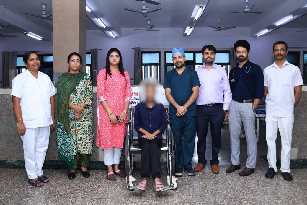 Bhopal: The heartbeat of the girl had slowed down, BMHRC doctors saved her life by implanting a dual chamber p