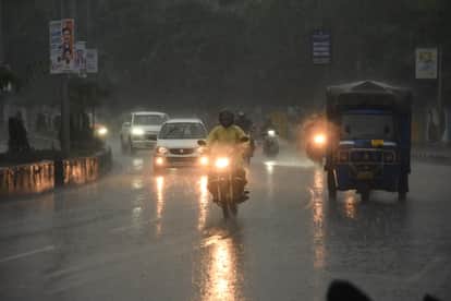 MP weather: Rainfall in 10 districts of MP, 2.75 inches of water fell in Pachmarhi in 9 hours, alert issued fo
