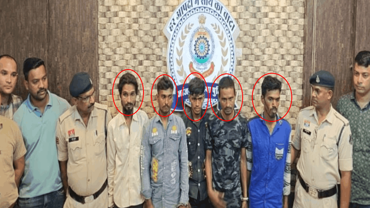 चोरी करने वाले पांच चोरी पकड़े।