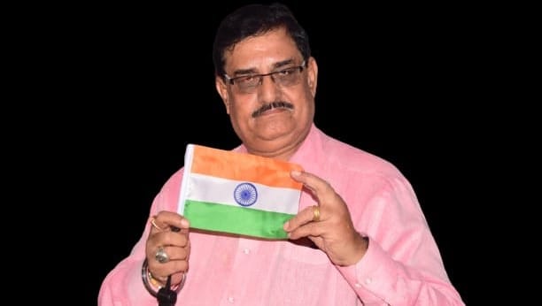 indore news: 27 years of continuous awareness campaign on Indian National Flag history