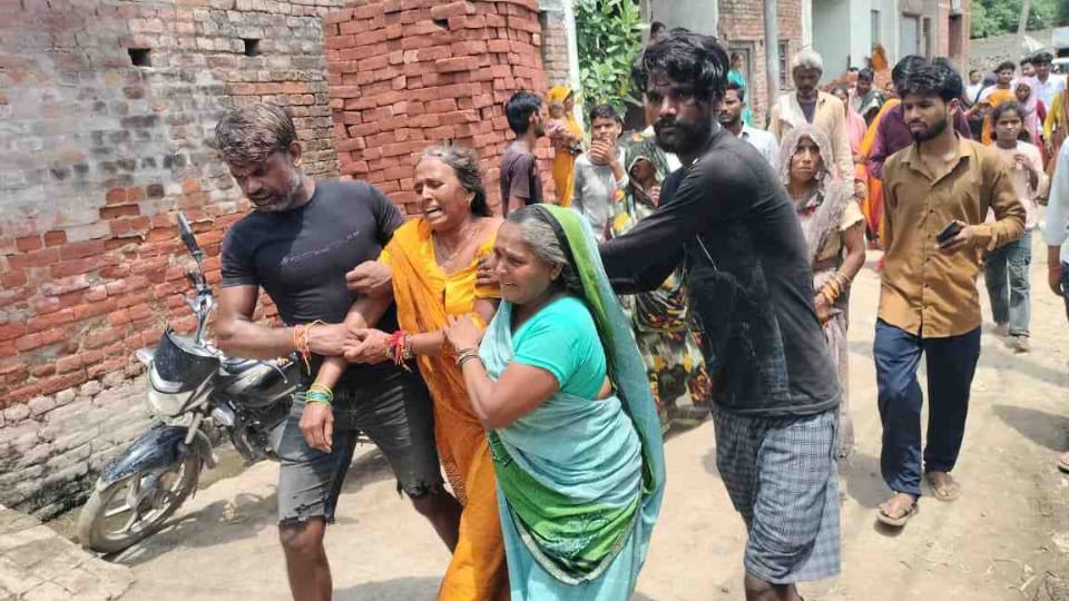 Accident in Dausa The joy of visiting Khatushyam and Salasar Balaji was buried in car