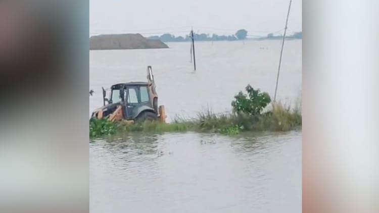 Bihar Flood: लखीसराय एनएच-80 किनारे बाढ़ में डूबे ईंट भट्टे, कीमतों में बढ़ोतरी की आशंका; जानें