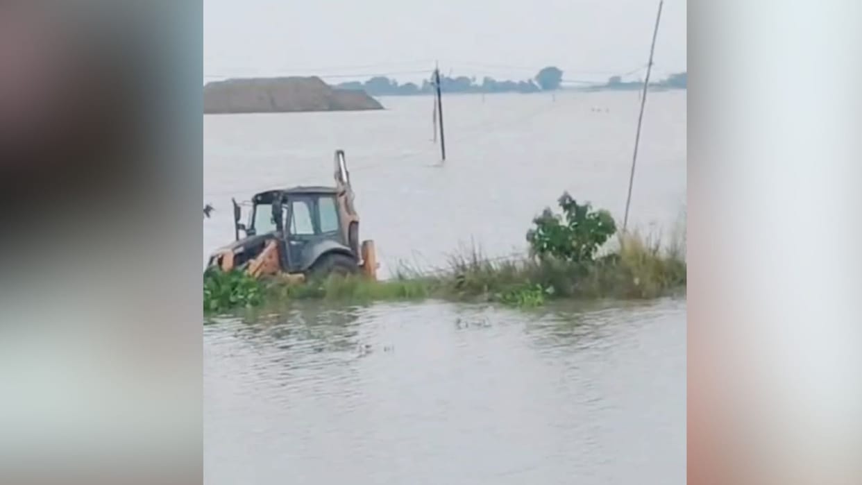 Bihar Flood: Brick kilns submerged in flood along Lakhisarai NH-80 fear of increase in prices