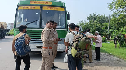 Kanpur: Janrath going from Kanpur to Varanasi broke down, passengers were dropped off midway