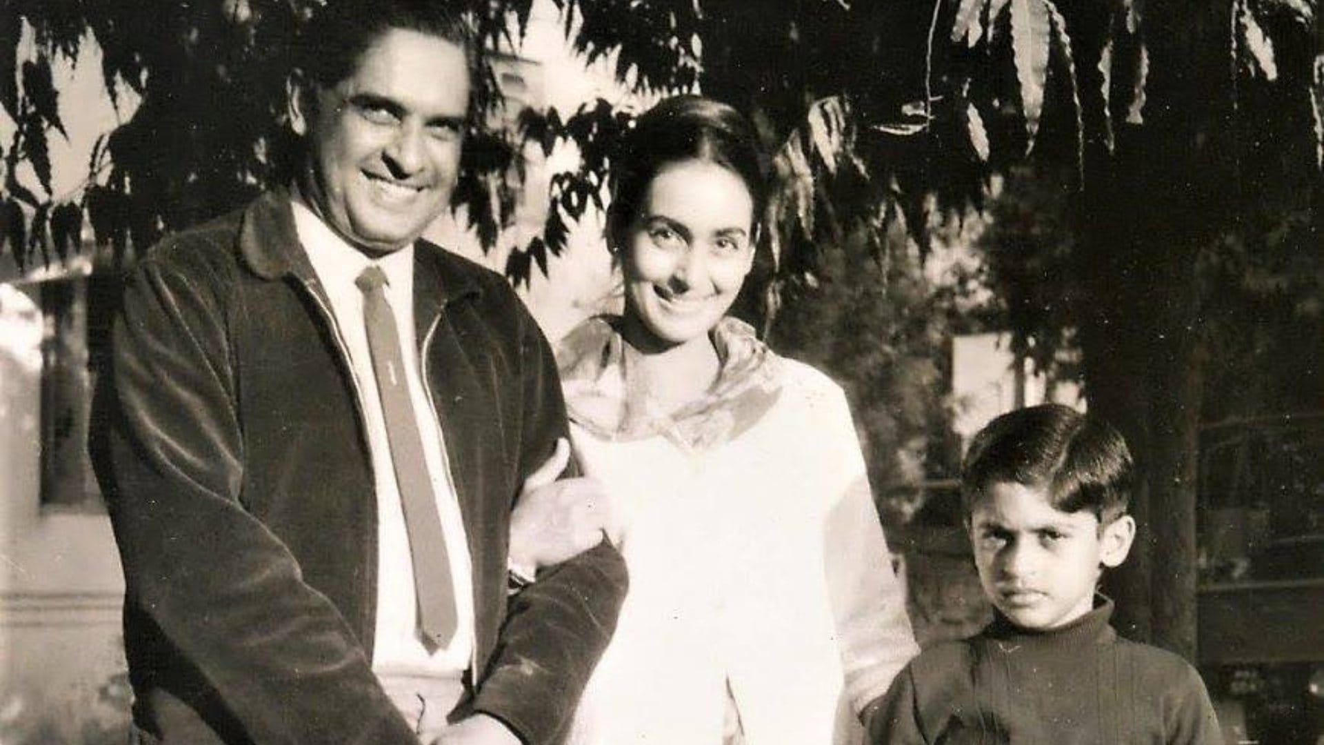 Mohnish bahl birthday know about his cinema career iconic roles and famous tv serials