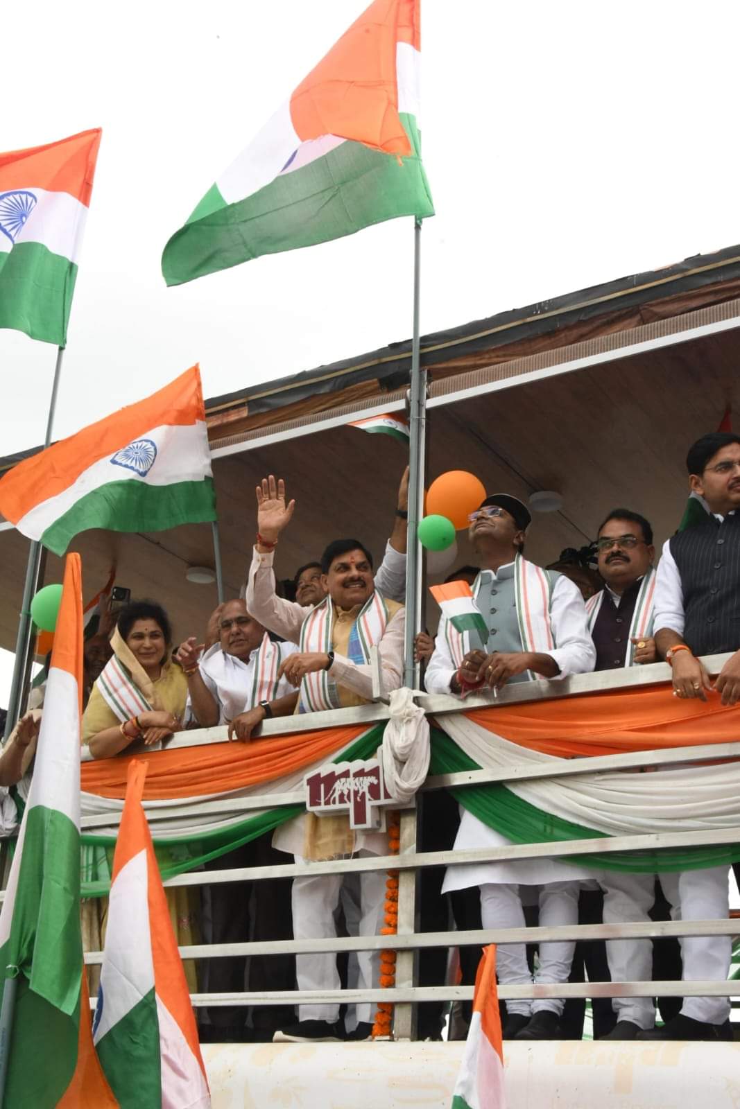 Har Ghar Tiranga Abhiyaan: Tricolor boat ride started at Boat Club, CM said- now you will get the fun of Dal L