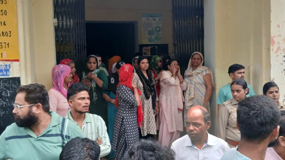 B.Pharma student shot dead in stomach in Meerut body thrown 100 meters away from police station