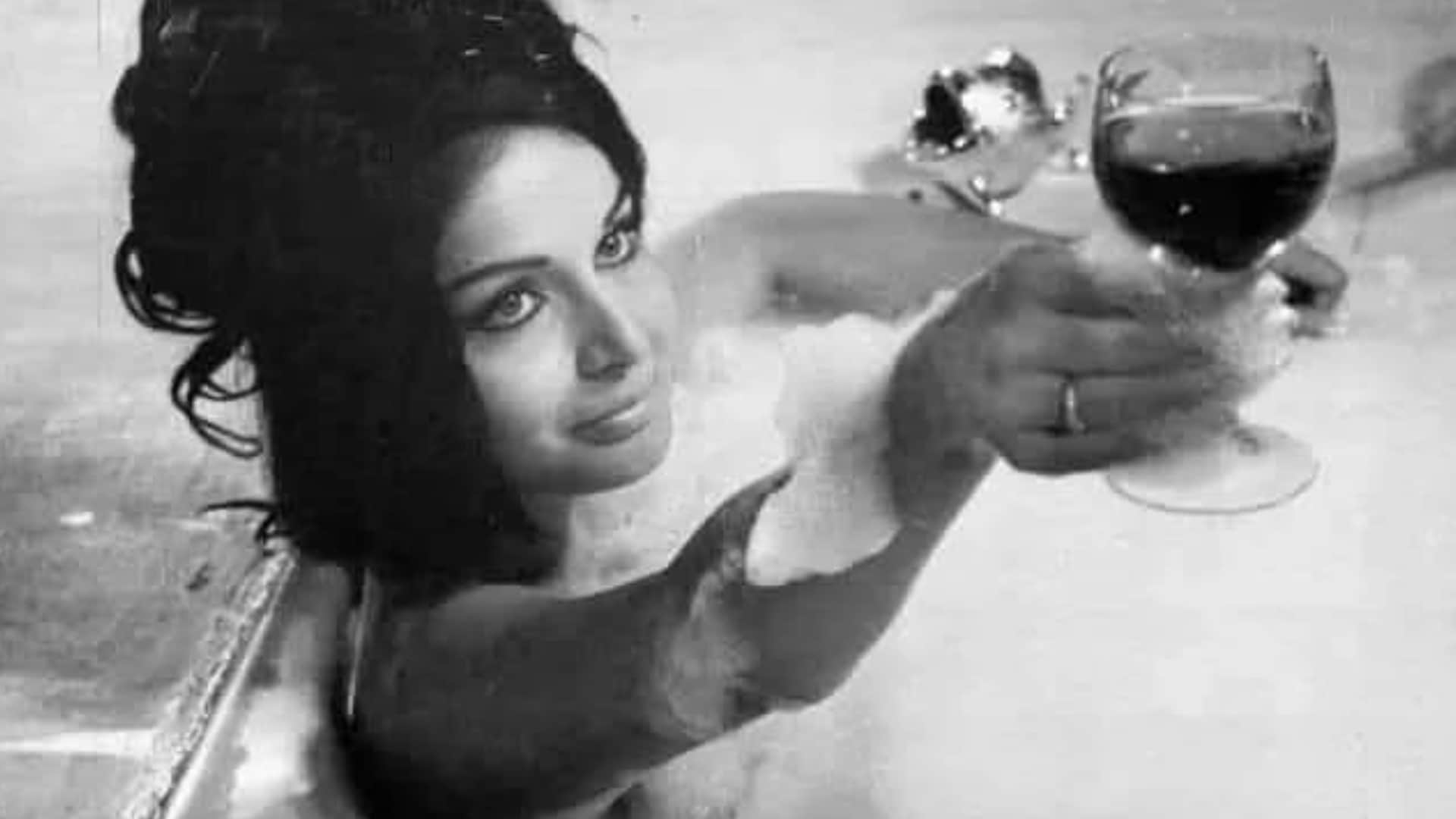 Rakhee Gulzar Indian actress worked in many films like karan arjun khalnayak baazigar ram lakhan soldier movie