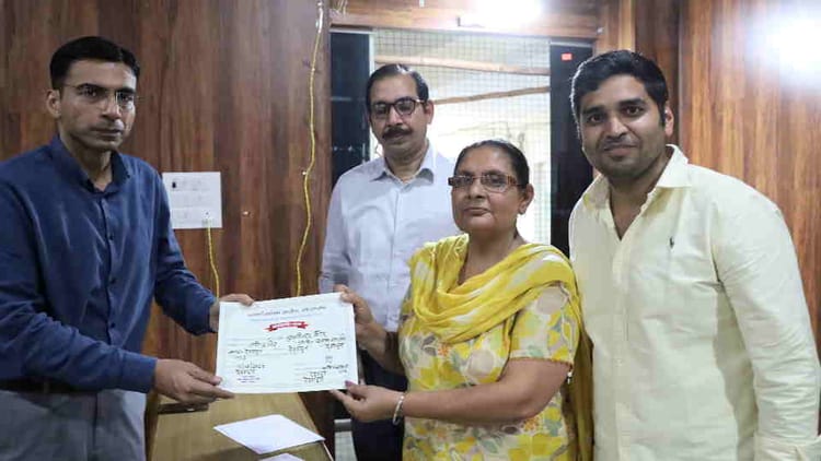 Dehradun: जिला पंचायत अध्यक्ष सीट की दिशा पहली बार बदली, इस बार परवादून की महिला को मिली कुर्सी